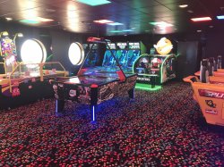 Symphony of the Seas Video Arcade picture