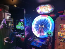 Symphony of the Seas Video Arcade picture