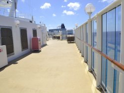 Norwegian Gem Sun Deck picture