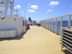 Norwegian Gem Sun Deck picture