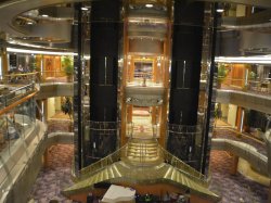 Rhapsody of the Seas Centrum picture