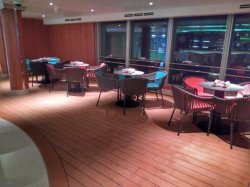 Nieuw Statendam Lido Pool picture