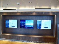 Koningsdam Explorations Cafe picture