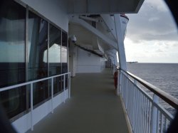 Norwegian Pearl Promenade Deck picture