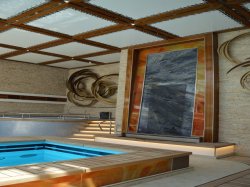 Norwegian Bliss Haven Courtyard picture