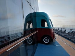 Anthem of the Seas SeaPlex Doghouse picture