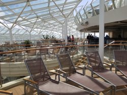 Oasis of the Seas Solarium Bar picture