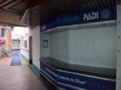 Adventure of the Seas Pool picture