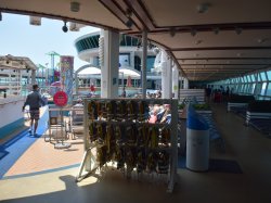 Adventure of the Seas Pool picture