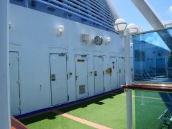Sun deck mid-ship picture
