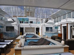 Norwegian Getaway Haven Courtyard picture