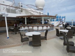 Grand Princess Sea Breeze Bar picture