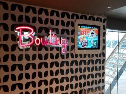 MSC Meraviglia Bowling picture
