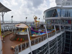 Symphony of the Seas Splashaway Bay picture