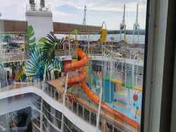 Oasis of the Seas Splash Away Bay picture
