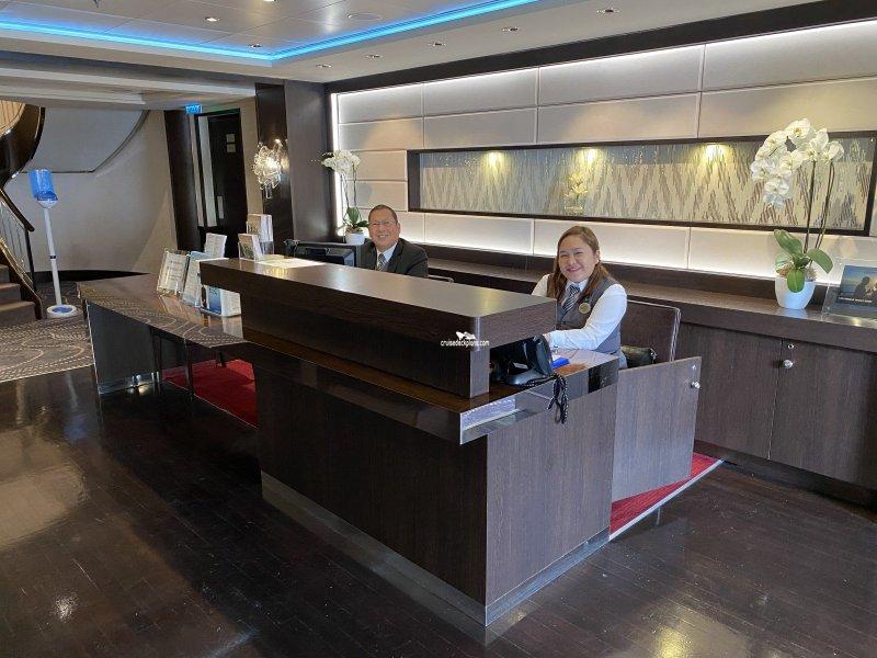 Norwegian Epic Concierge Lounge Pictures