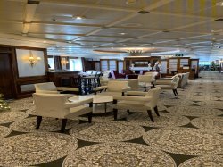 Discoveries Lounge picture