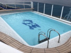 Sky Princess Wake View Bar and Pool picture