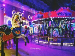 Symphony of the Seas Boardwalk picture