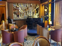 Crooners Lounge and Bar picture