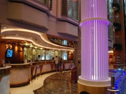 Freedom of the Seas Guest Services picture