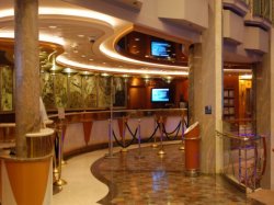 Freedom of the Seas Guest Services picture