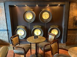 Emerald Princess Vines Bar picture