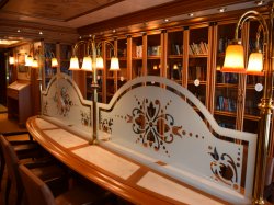 Emerald Princess The Library picture