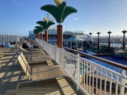 Norwegian Gem Tahitian Pool picture