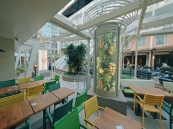 Wonder of the Seas Park Cafe picture