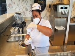 MSC Seashore Venchi Coffee Bar picture Uploaded in 2022 Photo courtesy of Marc Bratton. MSC Seashore Venchi Coffee Bar picture