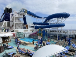 Norwegian Bliss Pool picture