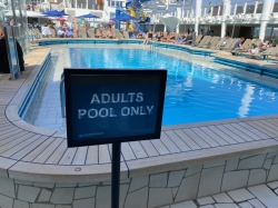Norwegian Bliss Pool picture