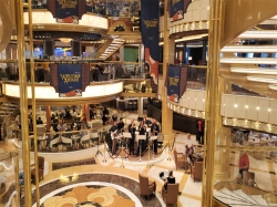 Discovery Princess The Piazza picture