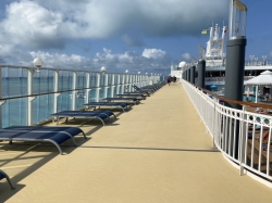 Norwegian Pearl Deck 13 picture