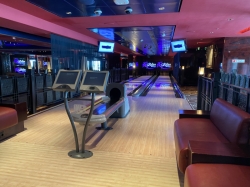 Norwegian Pearl Bliss Ultra Lounge picture