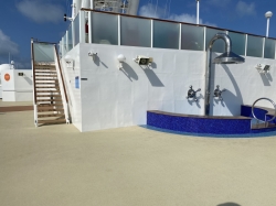 Norwegian Pearl Sun Deck picture