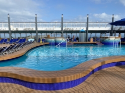Norwegian Pearl Tahitian Pool picture