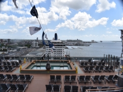 MSC Virtuosa Horizon Pool picture