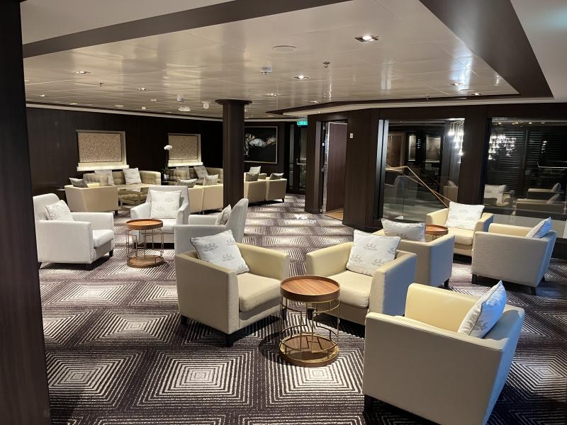 Norwegian Joy Haven Lounge Pictures 