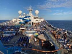 Carnival Conquest Sun Pool picture