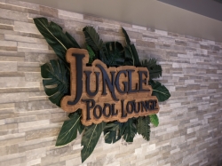 Jungle Bar and Pool picture