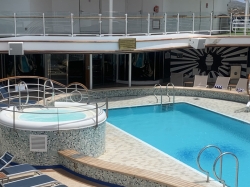 Neptunes Reef and Pool picture