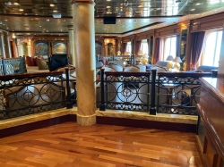 Island Princess Explorers Lounge picture