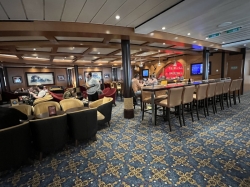 Quantum of the Seas Schooner Bar picture