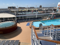 Allure of the Seas Main Pool picture