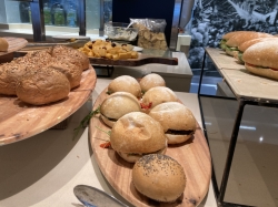 Koningsdam Lido Market picture