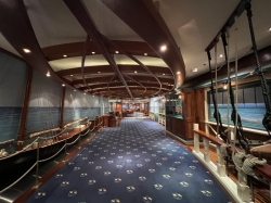 Jewel of the Seas Schooner Bar picture