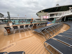 Jewel of the Seas Main Pool picture