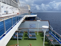 Regal Princess Sun Deck picture